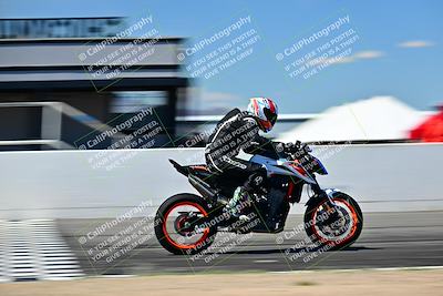 media/Mar-25-2024-Moto Forza (Mon) [[8d4319bd68]]/3-Intermediate Group/Session 4 (Front Straight Speed Pans)/